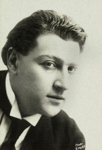 Portrait de Sacha Guitry (photo) - Emera