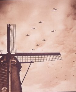Avions alliés remorquant des planeurs transportant des troupes aéroportées au-dessus des Pays-Bas, Bataille d