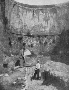 Bastion du mur historique de Londres, trouvé à Cripplegate, lors des fouilles après la Seconde Guerre mondiale