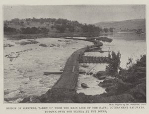 Pont de traverses, retiré de la ligne principale des chemins de fer du gouvernement du Natal, jeté sur le Tugela par les Boers - English Photographer