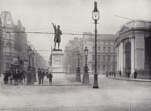 College Green, Dublin, avec la statue de Grattan - English Photographer