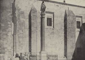 Colonne et statue de la Vierge, Nazareth, près du site de la maison de Joseph et Marie - English Photographer