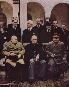 Conférence des dirigeants alliés Winston Churchill, Franklin D. Roosevelt et Joseph Staline à Yalta, Crimée; URSS, Seconde Guerre mondiale, 7 février 1945