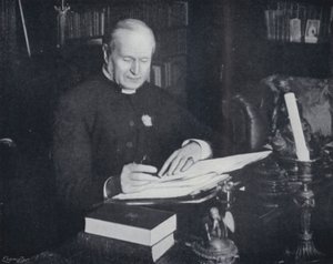 Doyen Farrar dans son étude (photo n/b) - English Photographer