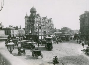 Éléphant et Château - English Photographer