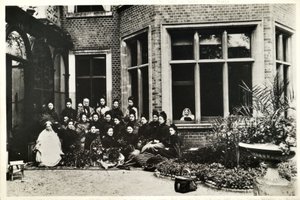 Florence Nightingale, Sir Harry et Lady Verney, et les infirmières Nightingale à Claydon House, 1886