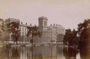 Vue générale du ministère des Affaires étrangères à St James