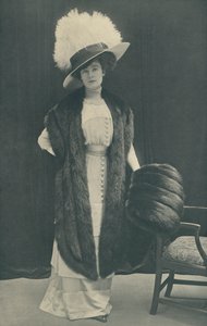 Élégante étole et moufle en mouffette