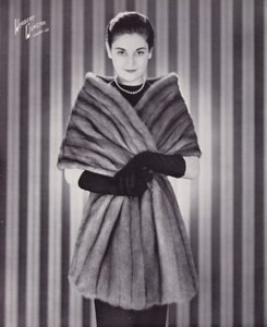 Herbert Duncan Furs : Vison royal pastel