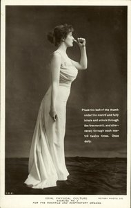 Culture physique idéale, exercice n°2, pour les narines et les organes respiratoires - English Photographer