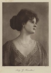 Lady G Hamilton (photo n/b)