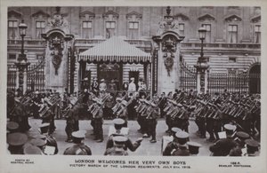 Londres accueille ses propres garçons, marche de la victoire des régiments de Londres, 5 juillet 1919