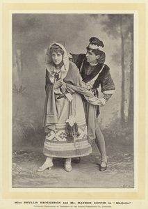 Miss Phyllis Broughton et Mr Hayden Coffin dans Marjorie