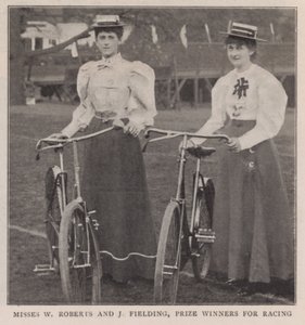 Mlles W Roberts et J Fielding, lauréates pour la course