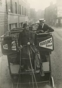 Omnibus et conducteur - English Photographer