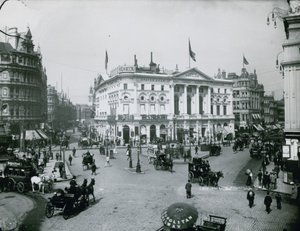 Pavillon, Piccadilly, Londres - English Photographer