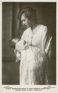 La princesse Mary, vicomtesse Lascelles, avec son fils aîné, George