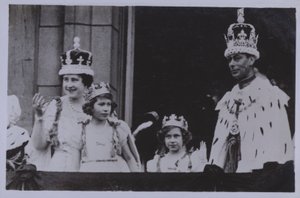 Famille royale après le couronnement du roi George VI - English Photographer