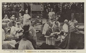 Scène de la pose de la première pierre par le Cardinal Vaughan, lisant les litanies des saints - English Photographer