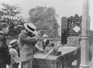Stand de tir de rue en 1902