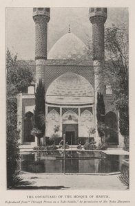 La cour de la mosquée de Mahun