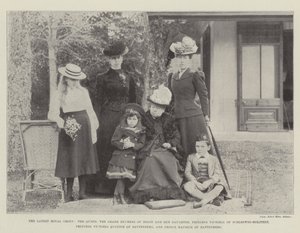 Le dernier groupe royal, la reine, la grande-duchesse de Hesse et sa fille, la princesse Victoria de Schleswig-Holstein, la princesse Victoria, Eugénie de Battenberg et le prince Maurice de Battenberg - English Photographer