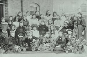 Classe inconnue de filles, 1896