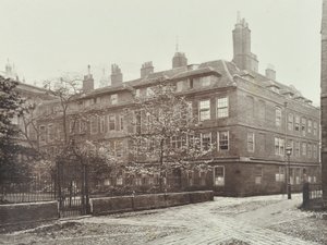Vue de Clifford Inn, City of London, 1885 - English Photographer