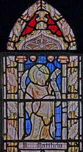 Une fenêtre sud représentant Saint Matthieu