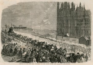 Arrivée de la nouvelle cloche Victoria à la tour de l