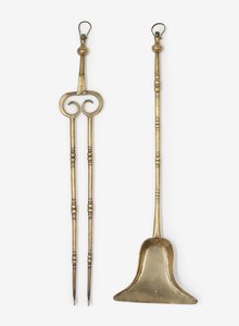 Pinces et pelle en laiton, vers 1650-99