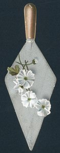 Truelle de maçon et fleurs - English School
