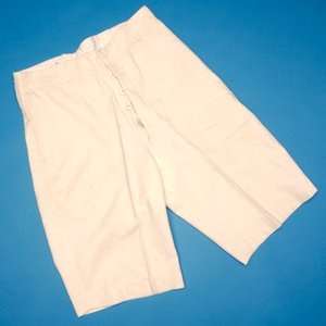 Shorts en flanelle crème, début du 20ème siècle