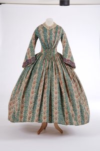 Robe de jour, années 1840