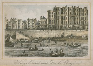 Vue générale de Kings Road et de la plage à Brighton