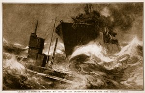 Sous-marin allemand éperonné par le destroyer britannique Badger au large de la côte belge, 1914-19
