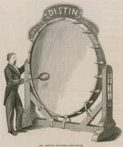 Le monstre Gong-Drum de M. Distin - English School