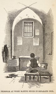 Prisonnier travaillant à la fabrication de chaussures dans une cellule séparée, illustration de The Criminal Prisons of London and Scenes from Prison Life par Henry Mayhew et John Binny, pub. 1862