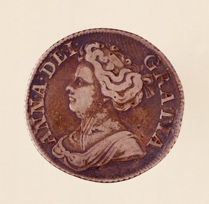 Groschen anglais en argent, règne de la reine Anne Stuart (Anne de Grande-Bretagne) (1665-1714) 1712. Diam. 2,5 cm Naples, musée archéologique - English School