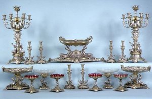 Garniture de table, probablement conçue par Leonard Morel-Ladeuil, par Elkington and Co, Birmingham