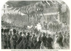 Le Prince de Galles posant la première pierre du nouveau bureau de la Société Biblique Britannique et Étrangère