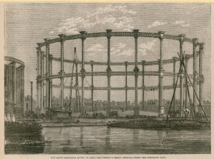 Le grand réservoir de gaz aux travaux de la Imperial Gas Company, Bethnal Green, Londres - English School