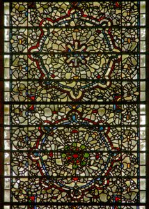 Fenêtre des Cinq-Sœurs représentant des grisaille