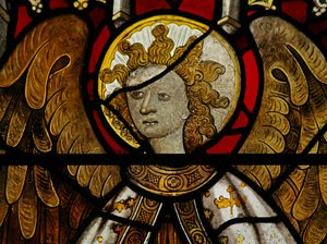 Fenêtre Na représentant Saint Michel - English School