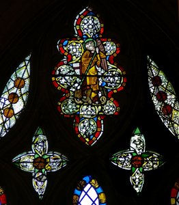 Fenêtre n-9 représentant Saint Michel - English School