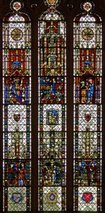 Fenêtre w31 représentant une fenêtre composite avec Saint Edmond, Saint Guillaume, Saint Georges, l