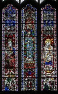 Fenêtre w4 représentant Saint Édouard le Confesseur, Saint Vincent, Saint Pierre - English School