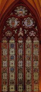 Fenêtre w61 représentant des scènes de la vie de Saint Thomas Becket : aussi Sainte Marguerite, Saint Nicolas, Saint Jean Baptiste et Saint Edmond - English School