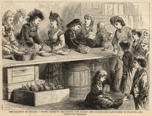 Jeunes filles de la ville en ruines fabriquant et distribuant des sandwiches aux enfants affamés et démunis - English School