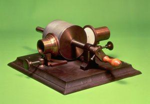 Réplique du premier phonographe, inventé par Thomas Alva Edison en 1877